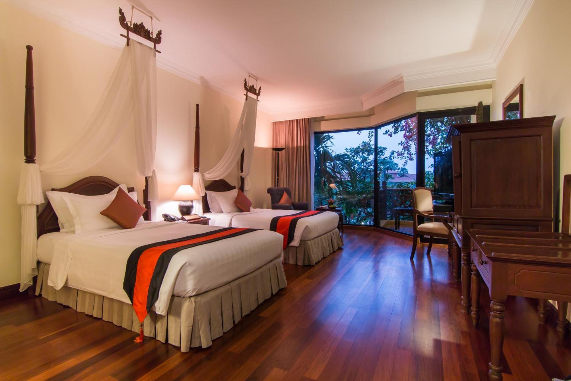 Angkor Palace Suite & Villa Siem Reap Exterior foto