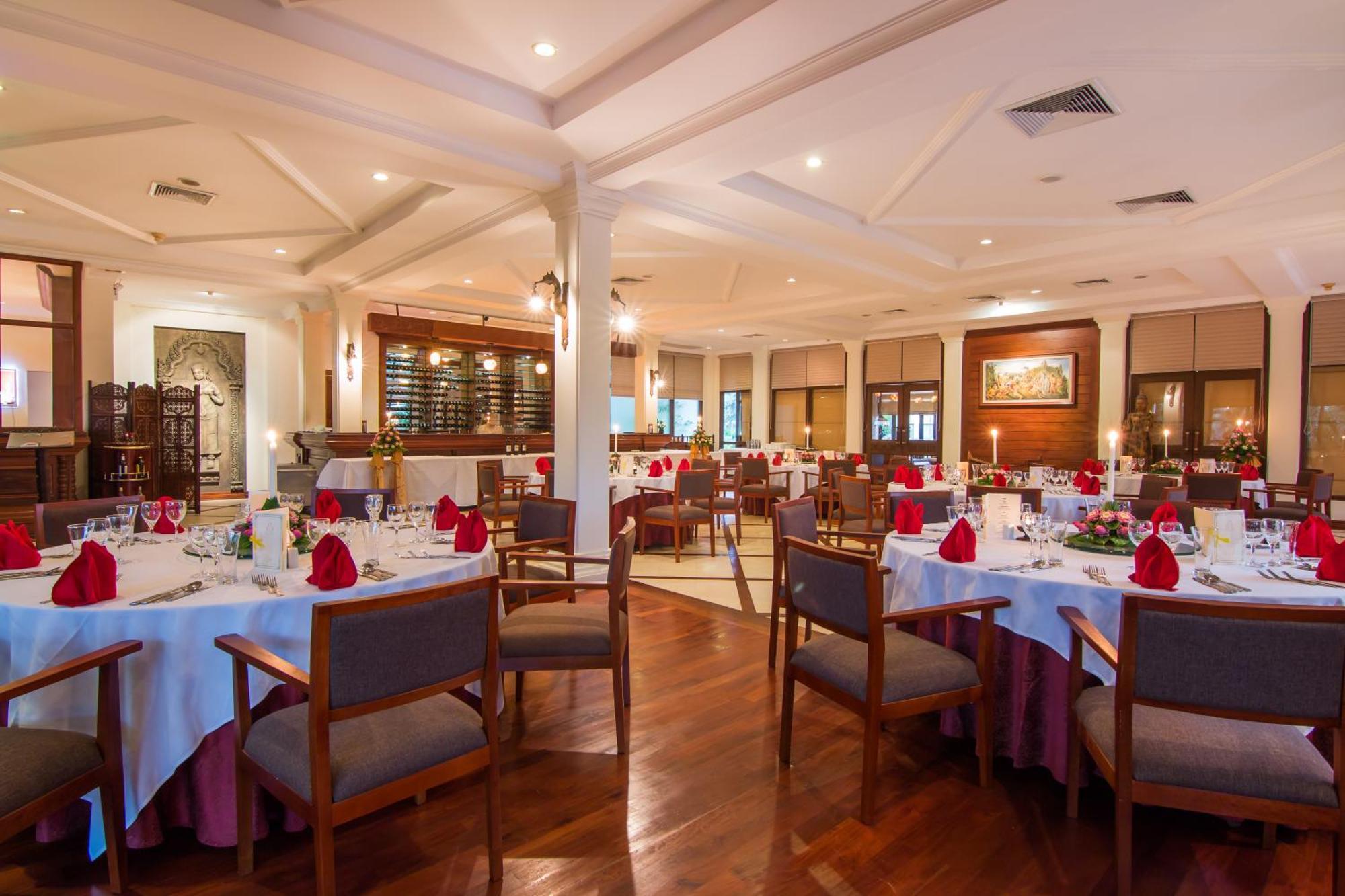 Angkor Palace Suite & Villa Siem Reap Exterior foto