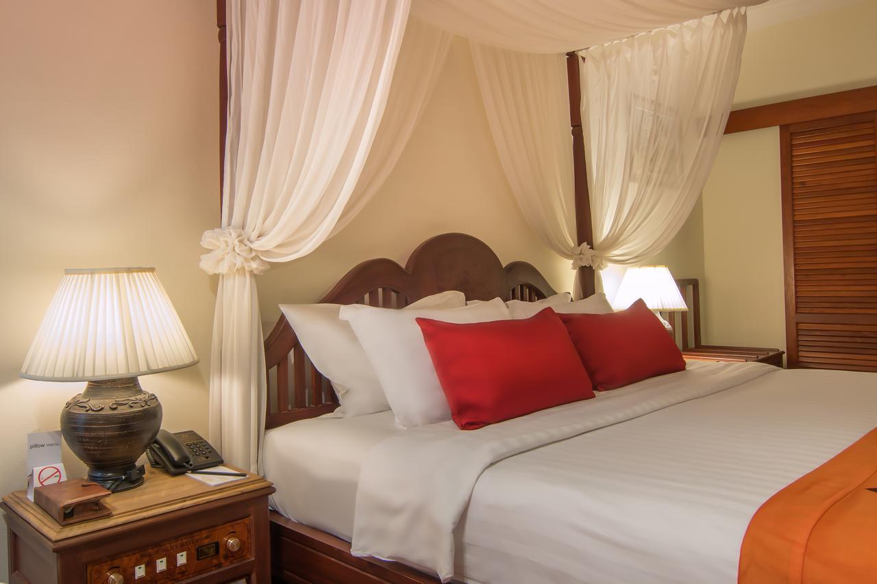 Angkor Palace Suite & Villa Siem Reap Exterior foto