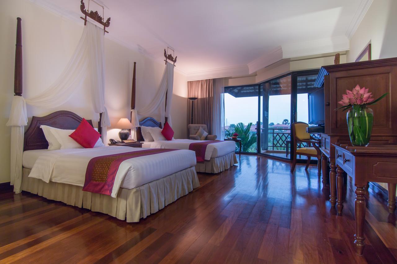 Angkor Palace Suite & Villa Siem Reap Exterior foto