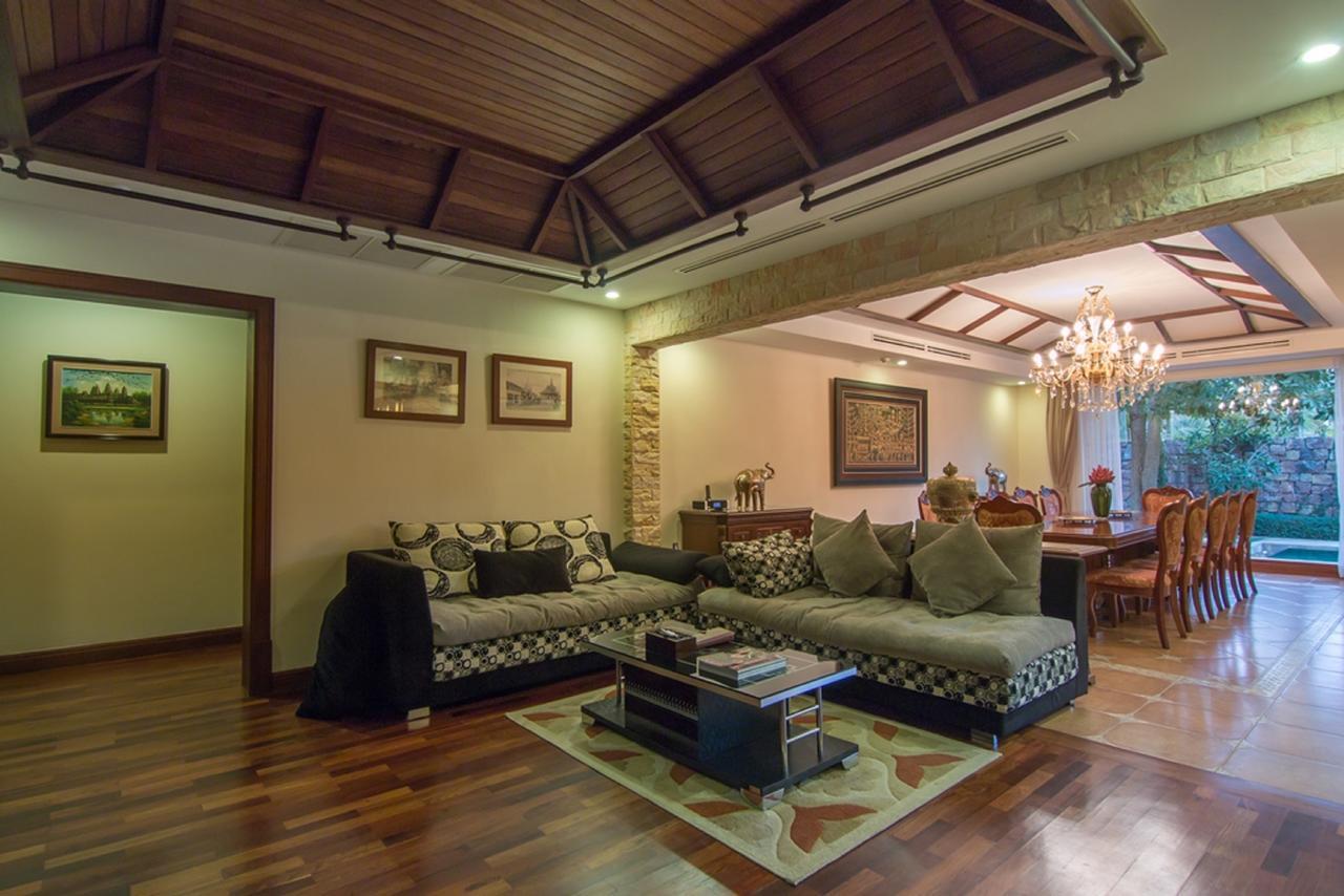 Angkor Palace Suite & Villa Siem Reap Exterior foto