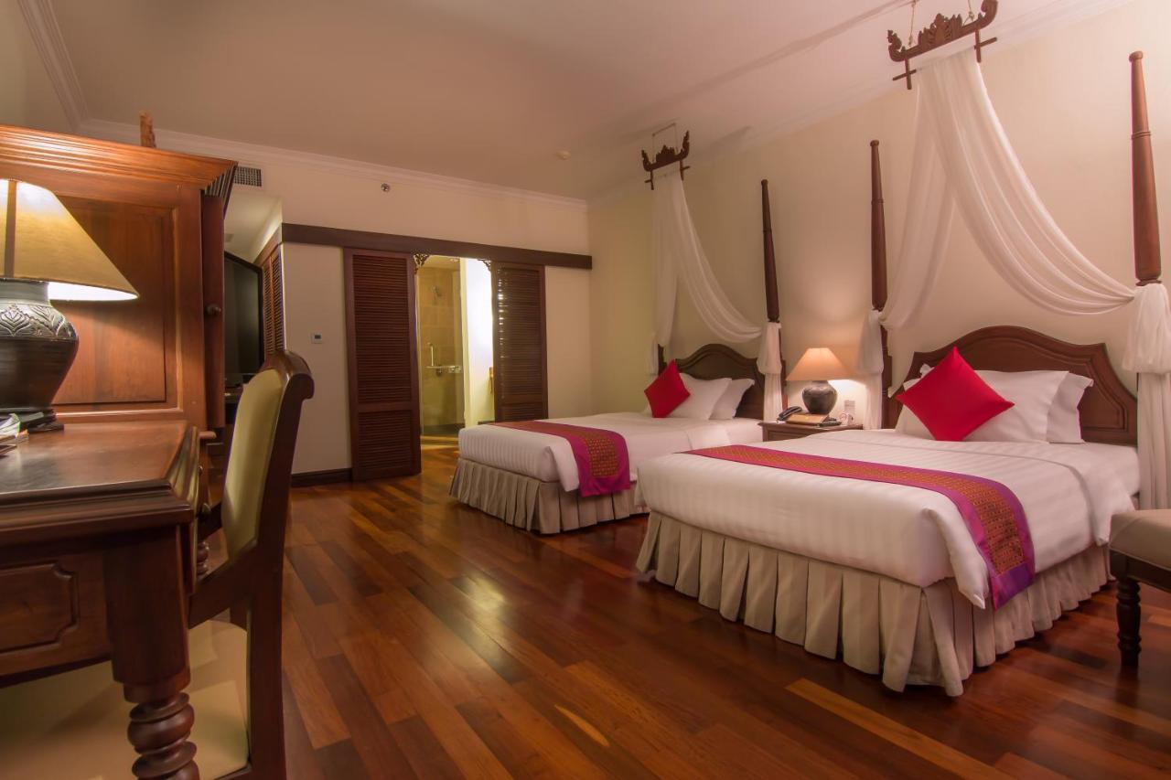 Angkor Palace Suite & Villa Siem Reap Exterior foto